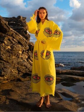 NWOT Eye-Print Kimono Robe with Tie Belt FREE SIZE